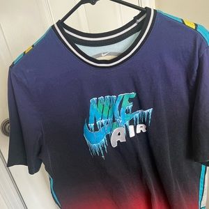 Nike men’s sportswear mock element T-shirt size large